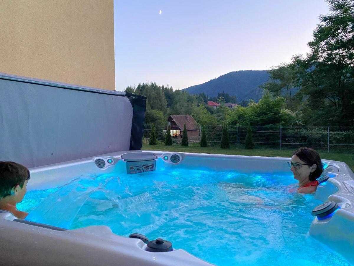 Strada Tiszas Vacation House ไบเลตุชนาด ภายนอก รูปภาพ